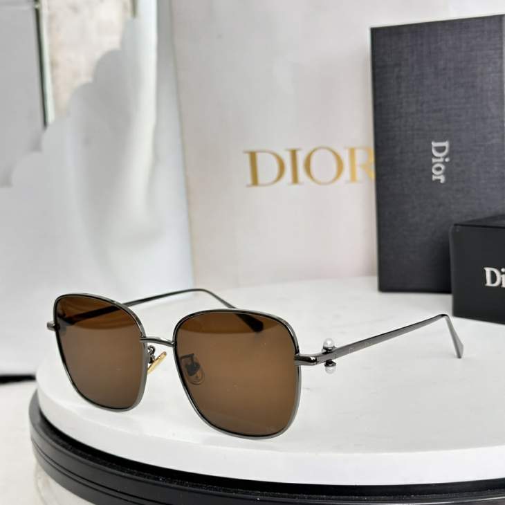 Picture of Dior Sunglasses _SKUfw77620268fw
